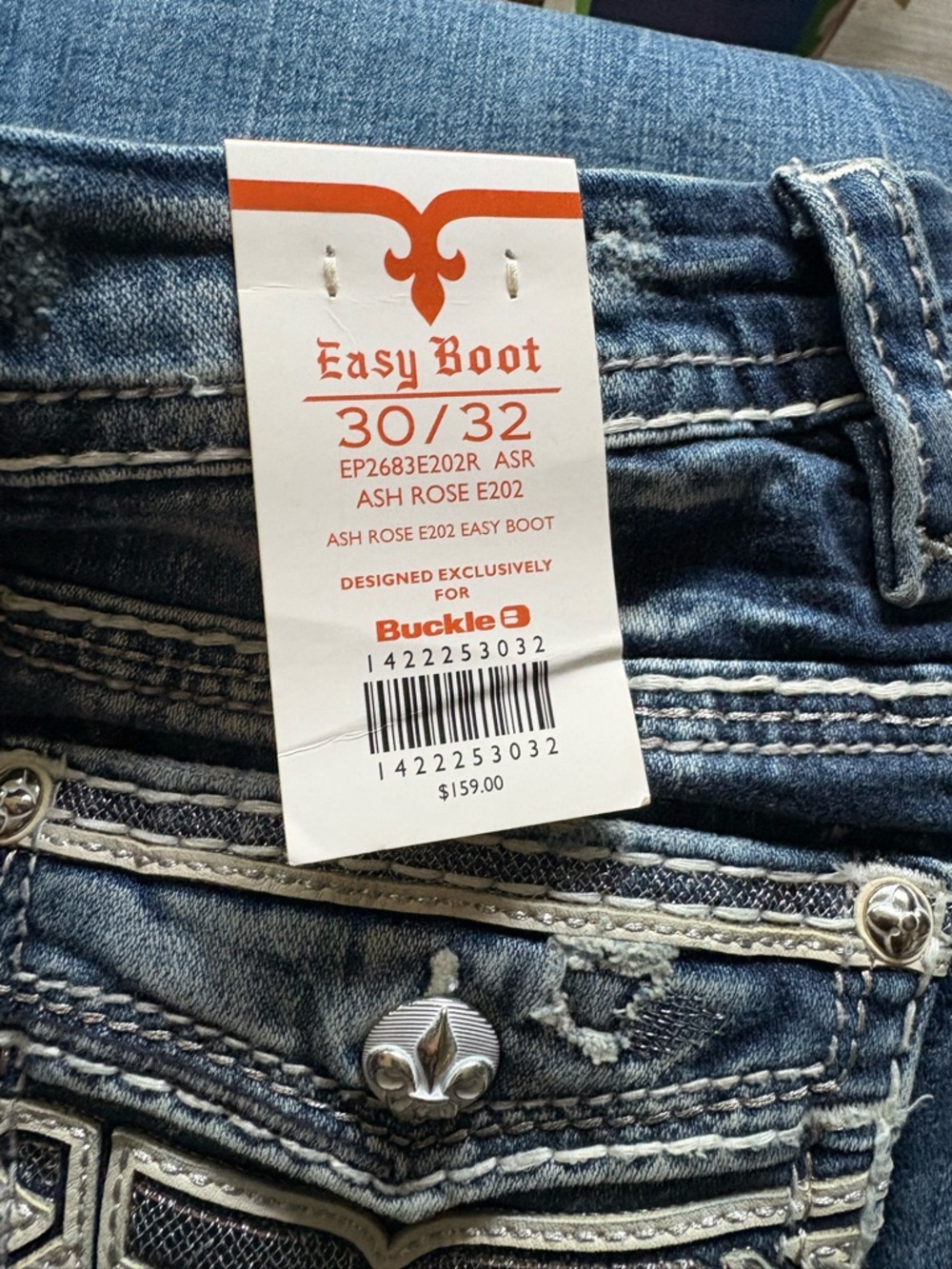NWT Buckle Easy Boot Jeans in Ash Rose Blue Denim